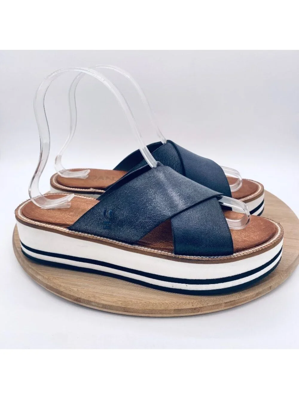 Roan by BED|STU Shoes Womens 6 36 Black Leather Criss Cross Platform Sandals